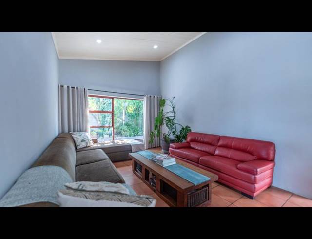 4 BEDROOM HOUSE FOR SALE IN BLOMMENDAL